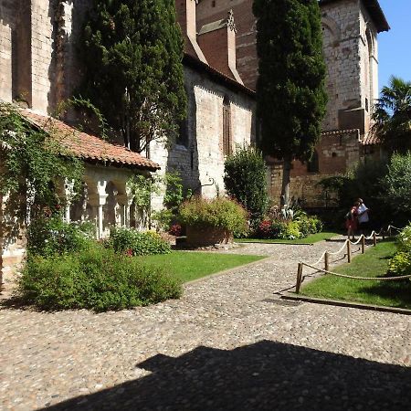Appartement Dans Le Cloitre Saint Salvy A Albi. Exterior photo