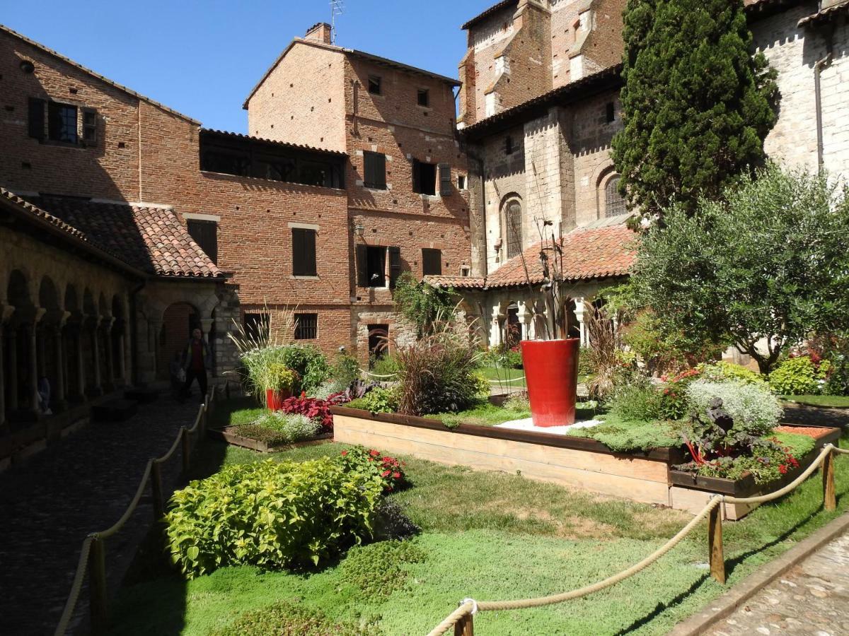 Appartement Dans Le Cloitre Saint Salvy A Albi. Exterior photo